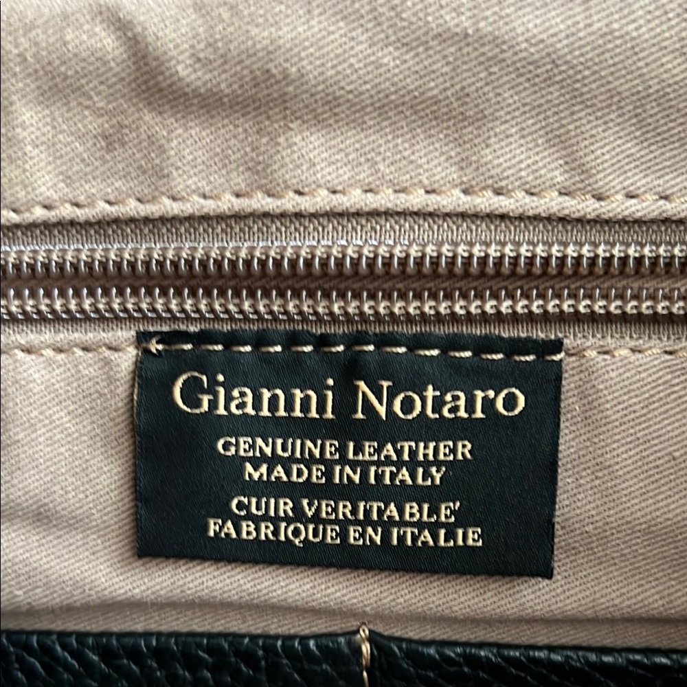 Chic Black pebble Leather Shoulder Bag with Studs NWOT made in Italy-07 - Picture 6 of 9